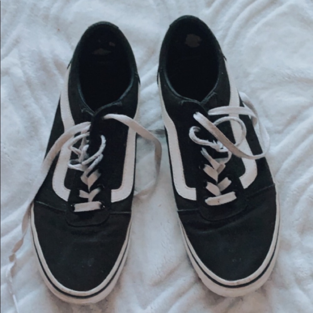women’s vans - sz 8.5